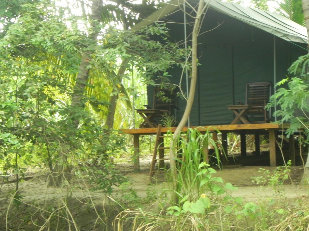Makulu Safari Camping Udawalawe Exterior foto